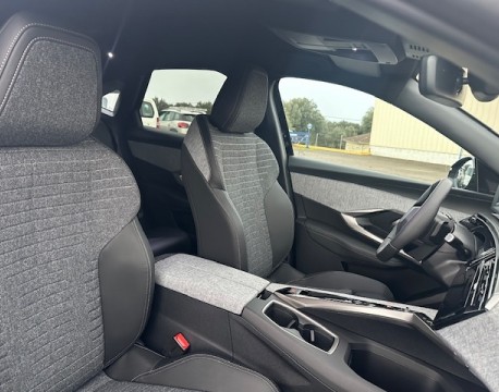 3008 1.2 HYBRID 145CH ALLURE E-DCS6