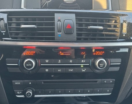 X3 (F25) XDRIVE20DA 190CH M SPORT