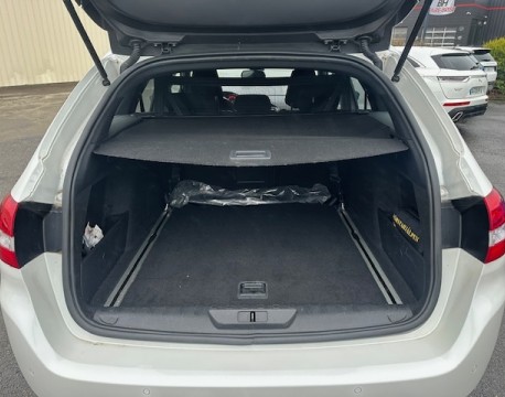 308 SW 1.2 PURETECH 130CH GT LINE S&S EAT6 DISTRIBUTION NEUVE