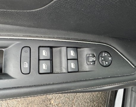 3008 HYBRID 225H GT LINE E-EAT8 180CH