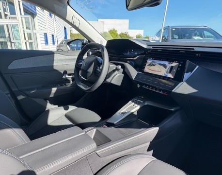 308 1.5 BLUEHDI 130CH S&S ALLURE EAT8 + OPTIONS