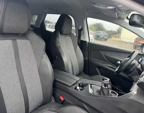 3008 1.5 BLUEHDI 130CH S&S ALLURE BUSINESS