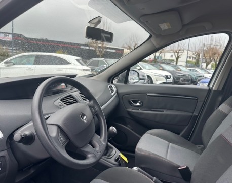 GRAND SCENIC III 1.2 TCE 130CH ENERGY LIFE 7 PLACES