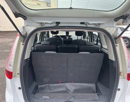 GRAND SCENIC III 1.2 TCE 130CH ENERGY LIFE 7 PLACES