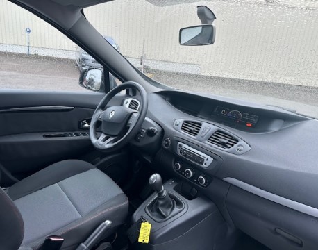 GRAND SCENIC III 1.2 TCE 130CH ENERGY LIFE 7 PLACES