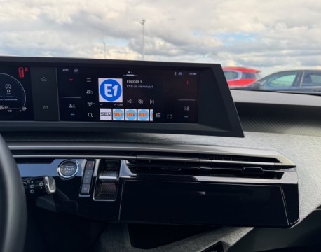 5008 HYBRID 145CH ALLURE 7PLACES