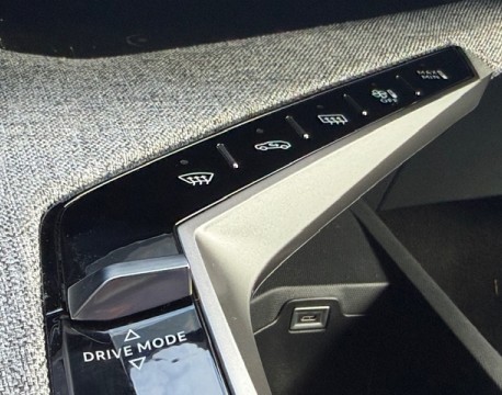 5008 HYBRID 145CH ALLURE 7PLACES