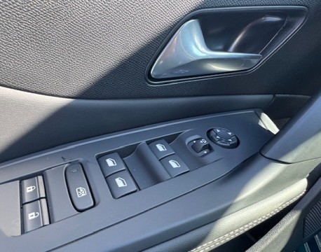 308 1.5 BLUEHDI 130CH S&S ALLURE EAT8 + OPTIONS