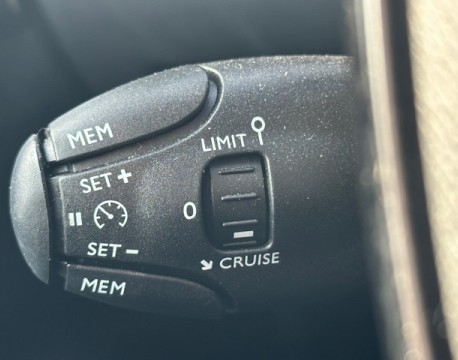 208 1.2 HYBRID 110CH ALLURE E-DCS6