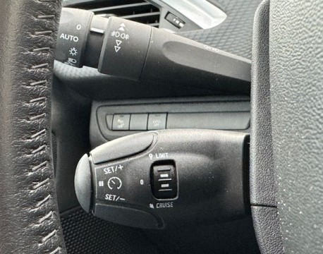 2008 1.2 PURETECH 130CH E6.C SIGNATURE DISTRIBUTION NEUVE