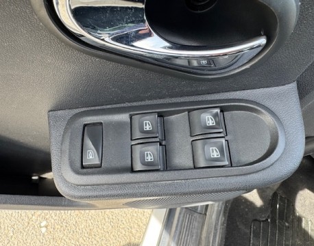 DUSTER 1.5 DCI 110CH PRESTIGE 4X2