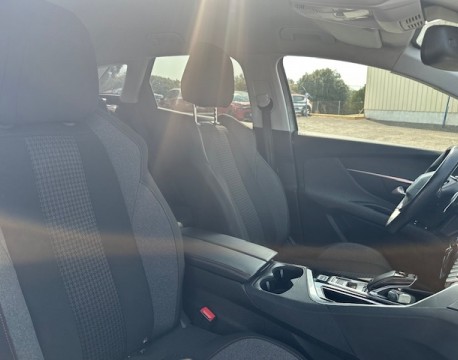 3008 1.2 PURETECH 130CH ACTIVE BUSINESS EAT8 DISTRIBUTION NEUVE