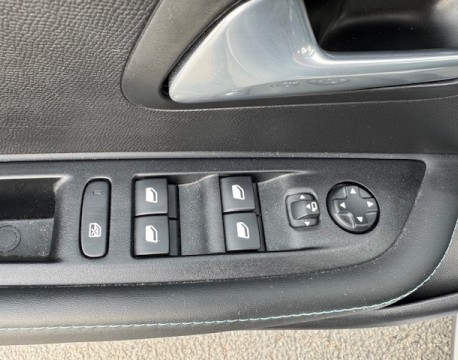 208 1.2 PURETECH 100CH S&S ALLURE PACK