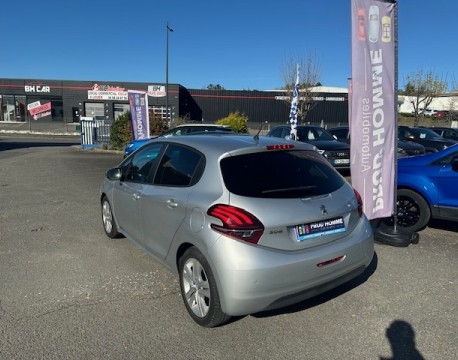 208 1.2 PURETECH 82CH STYLE 5P DISTRIBUTION NEUVE