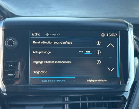 208 1.2 PURETECH 82CH STYLE 5P DISTRIBUTION NEUVE