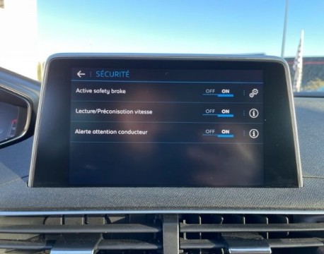 3008 1.2 PURETECH 130CH ACTIVE DISTRIBUTION NEUVE