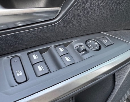 3008 1.2 HYBRID 145CH ALLURE E-DCS6