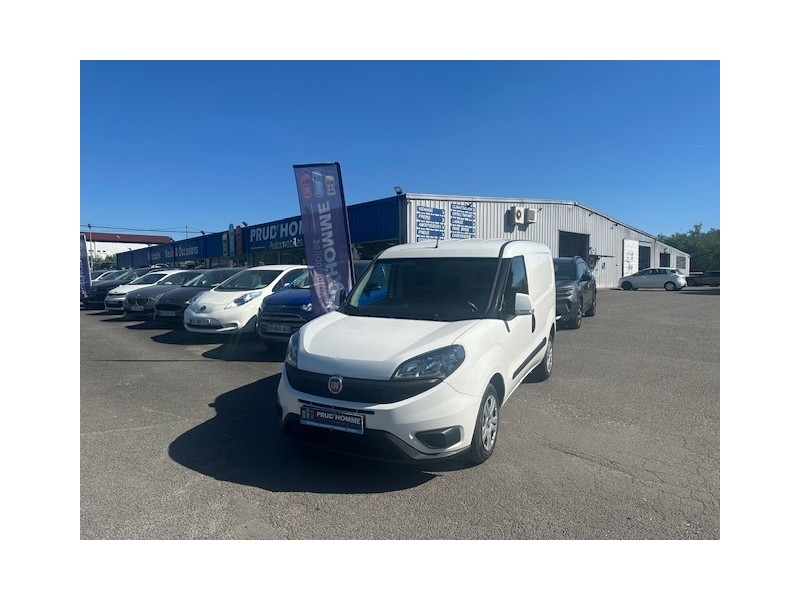 DOBLO CARGO 1.6 MULTIJET 105CH 705KG PRO LOUNGE 3PLACES