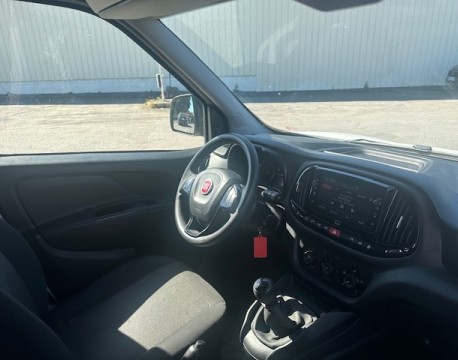 DOBLO CARGO 1.6 MULTIJET 105CH 705KG PRO LOUNGE 3PLACES
