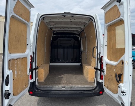 MASTER III FOURGON F3500 L2H2 2.3 BLUE DCI 135CH CONFORT