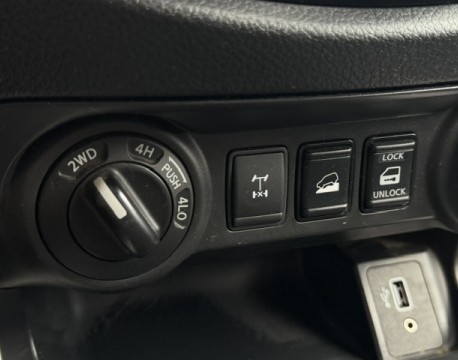 NAVARA 2.3 DCI 160CH KING-CAB N-CONNECTA E6D