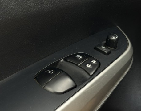 NAVARA 2.3 DCI 160CH KING-CAB N-CONNECTA E6D
