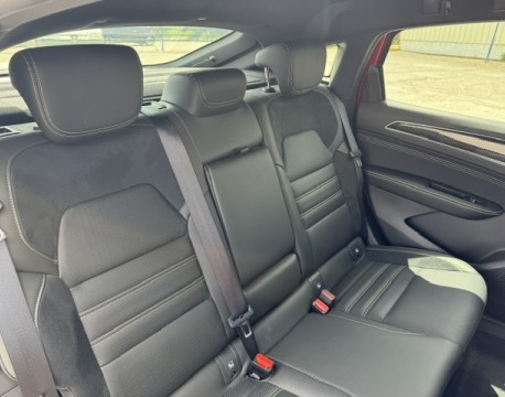 ARKANA 1.6 E-TECH HYBRIDE 145CH ENGINEERED + PARK ASSIST