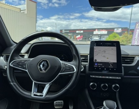 ARKANA 1.6 E-TECH HYBRIDE 145CH ENGINEERED + PARK ASSIST