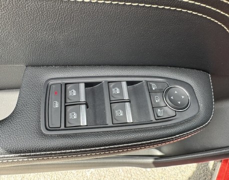 ARKANA 1.6 E-TECH HYBRIDE 145CH ENGINEERED + PARK ASSIST