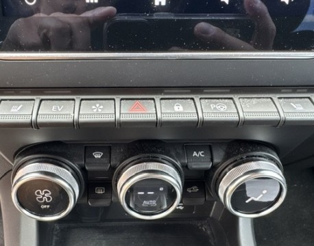 ARKANA 1.6 E-TECH HYBRIDE 145CH ENGINEERED + PARK ASSIST