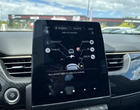 ARKANA 1.6 E-TECH HYBRIDE 145CH ENGINEERED + PARK ASSIST