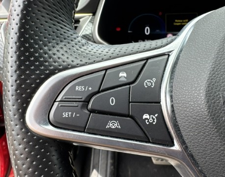 ARKANA 1.6 E-TECH HYBRIDE 145CH ENGINEERED + PARK ASSIST