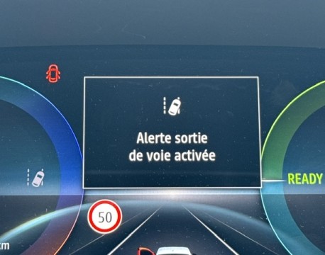 ARKANA 1.6 E-TECH HYBRIDE 145CH ENGINEERED + PARK ASSIST