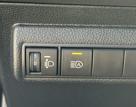 COROLLA HYBRIDE 122CH DESIGN TOIT OUVRANT