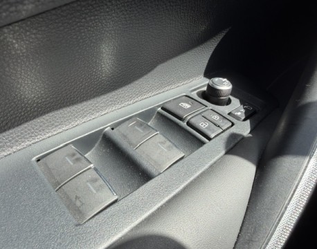 COROLLA HYBRIDE 122CH DESIGN TOIT OUVRANT