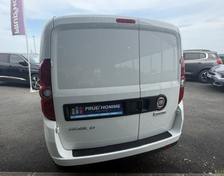 DOBLO CARGO 1.6 MULTIJET 105CH 705KG PRO LOUNGE 3PLACES