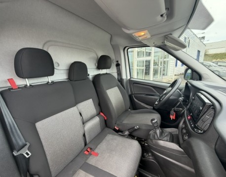 DOBLO CARGO 1.6 MULTIJET 105CH 705KG PRO LOUNGE 3PLACES