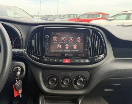 DOBLO CARGO 1.6 MULTIJET 105CH 705KG PRO LOUNGE 3PLACES