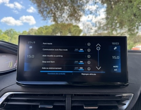 5008 HYBRID 136CH ALLURE PACK E-DCS6 PARK ASSIST