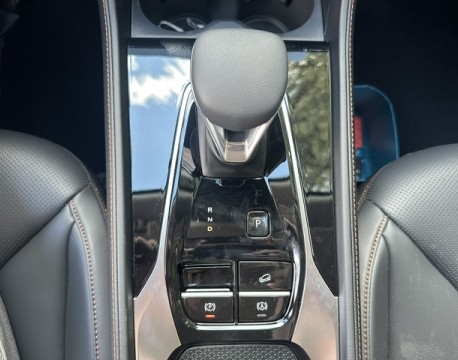 EHS 1.5 HYBRID+ 224CH LUXURY S&S