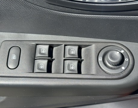 CAPTUR 1.2 TCE 120CH ZEN EDC