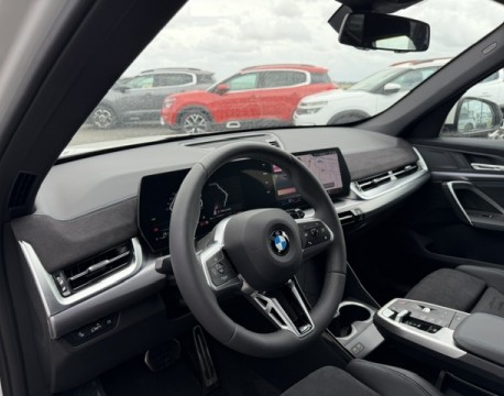 X1 (U11) SDRIVE18D 150CH M SPORT DKG7