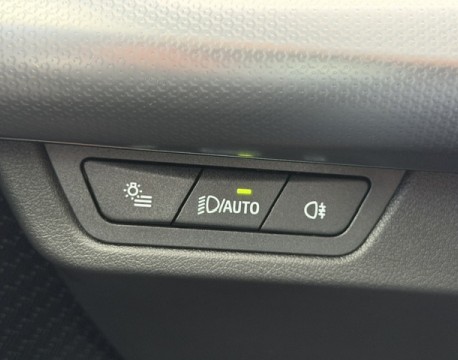 X1 (U11) SDRIVE18D 150CH M SPORT DKG7