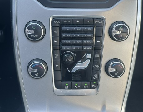 XC70 2.4L D5 AWD 215CH SUMMUM GEARTRONIC