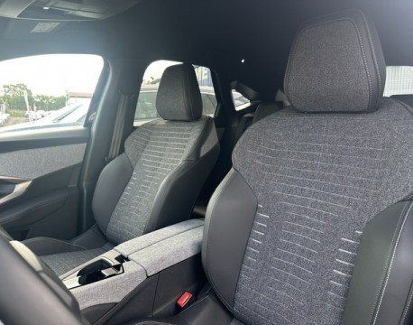 3008 1.2 HYBRID 145CH ALLURE
