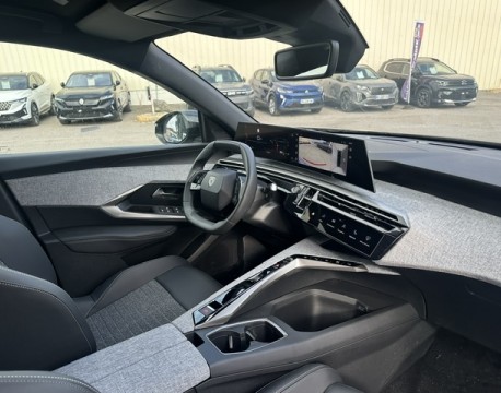 3008 1.2 HYBRID 145CH ALLURE