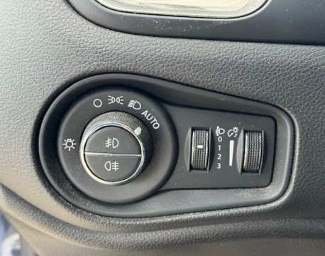 RENEGADE 1.5 TURBO T4 130CH MHEV LIMITED BVR7