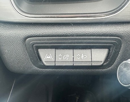 CAPTUR INTENS MILD HYBRID 140 EDC PARK ASSIST