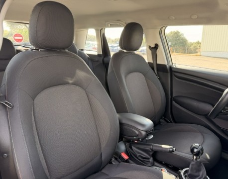 MINI 5 PORTES COOPER D 116CH BUSINESS