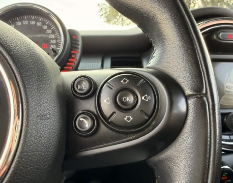 MINI 5 PORTES COOPER D 116CH BUSINESS